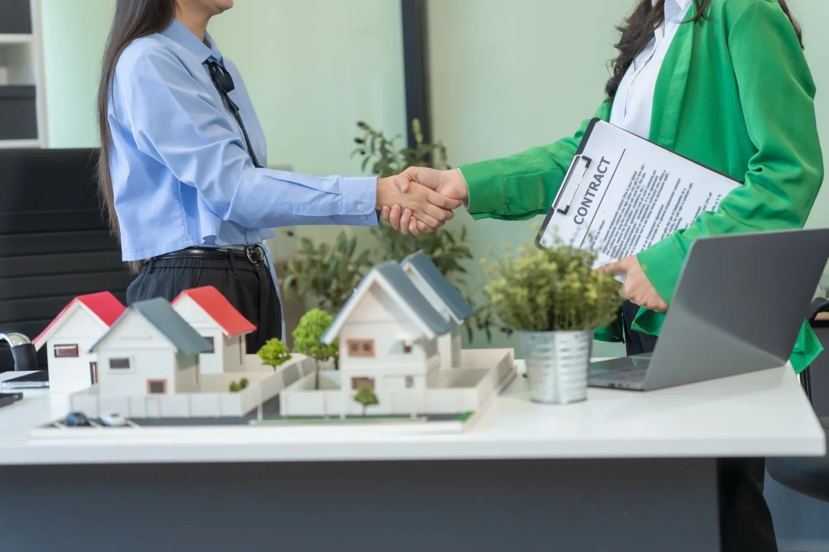 Title Deed Transfer in Dubai — Step-by-Step Process, Costs & Timeline (2026)