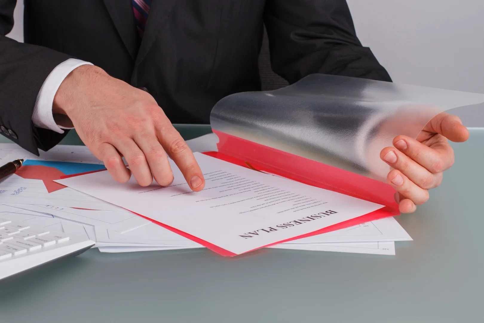 Closing a Free Zone Company in Dubai: Deregistration Step-by-Step (2026)