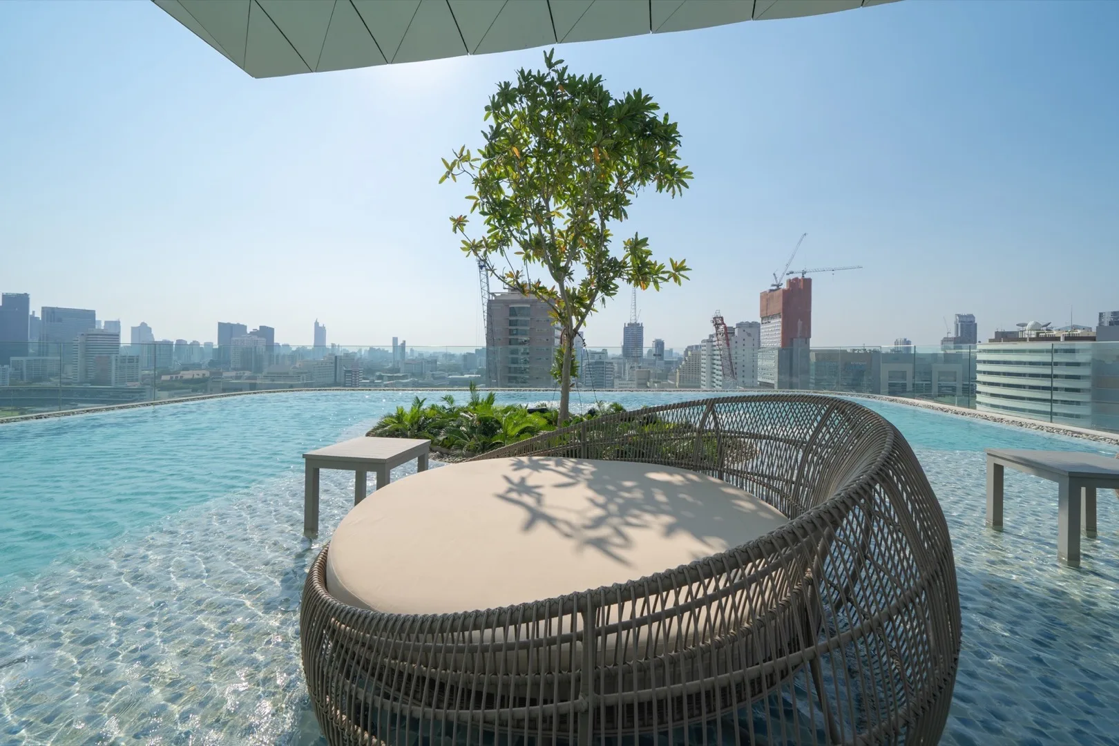 Dubai's 2026 Holiday-Home Fee Relief: What the Permit Exemption and Municipality Fee Suspension Actually Save You
