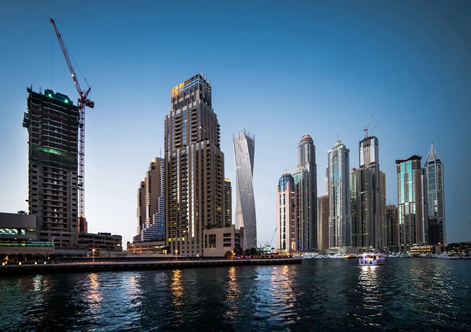Dubai Maritime City Area Guide 2026: Towers, Prices & ROI
