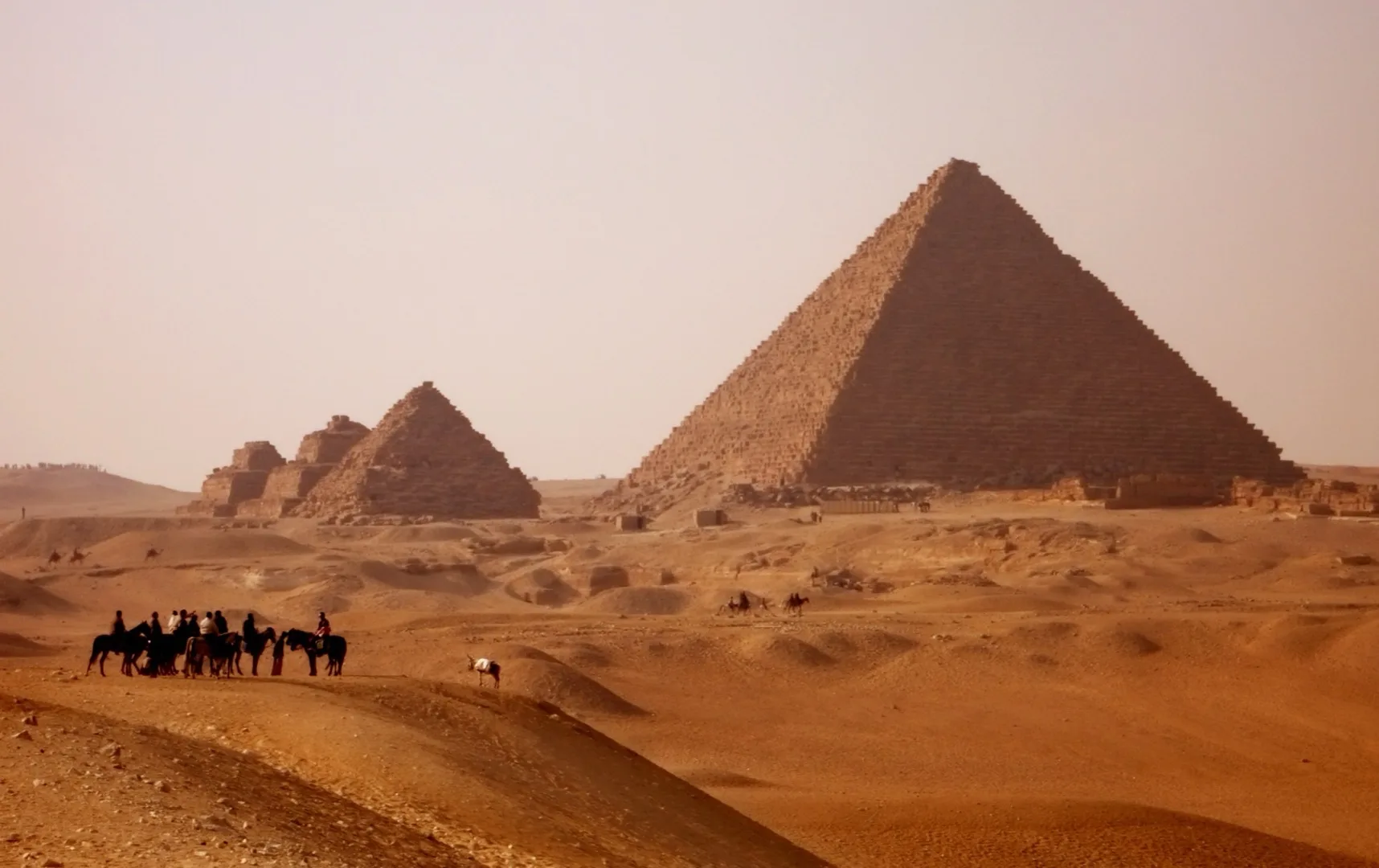 Egyptian Pound Crisis and Dubai Property Demand From Cairo in 2026