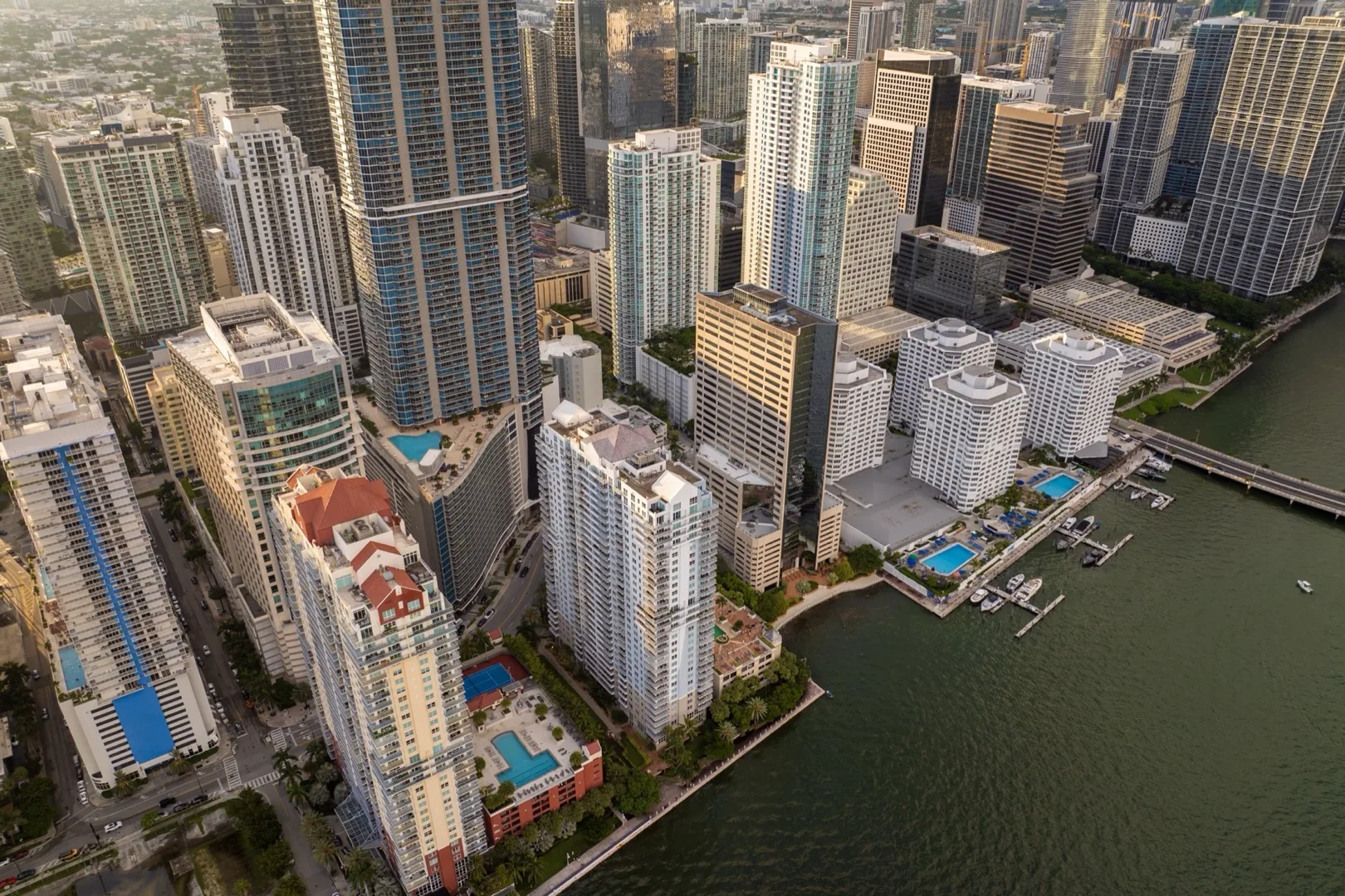 Dubai vs Miami Real Estate: Where Should You Invest in 2026?