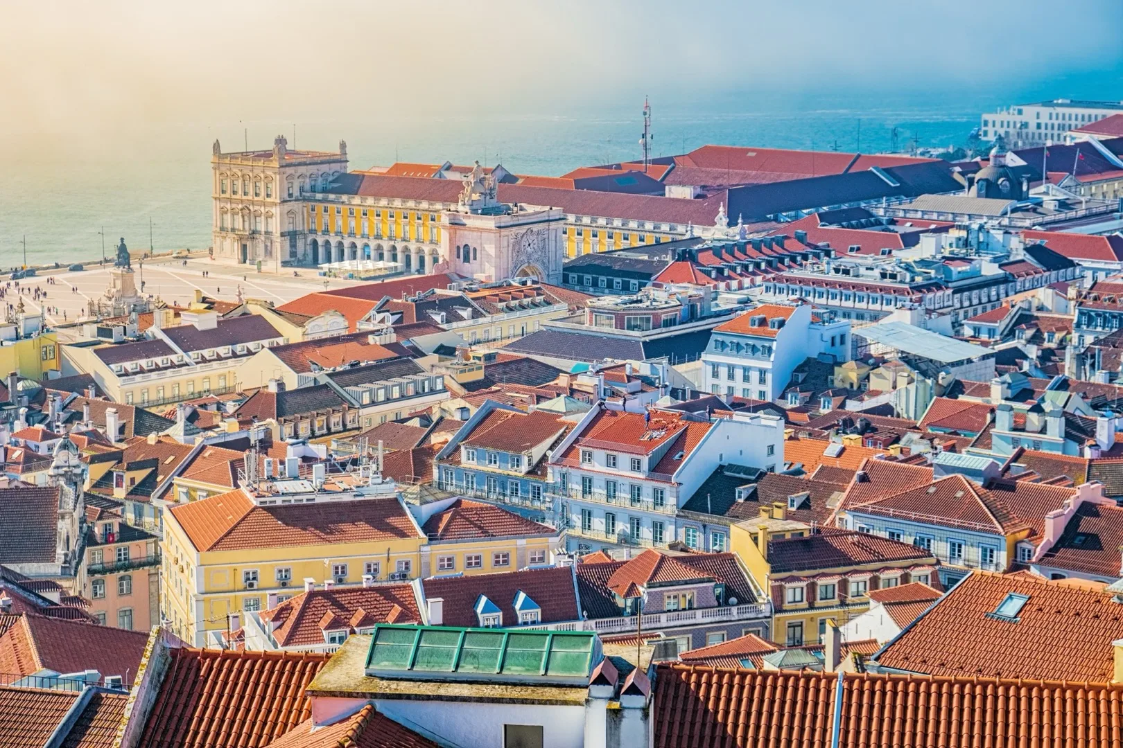 Moving to Dubai from Portugal in 2026: Property, Visas, Banking & Tax