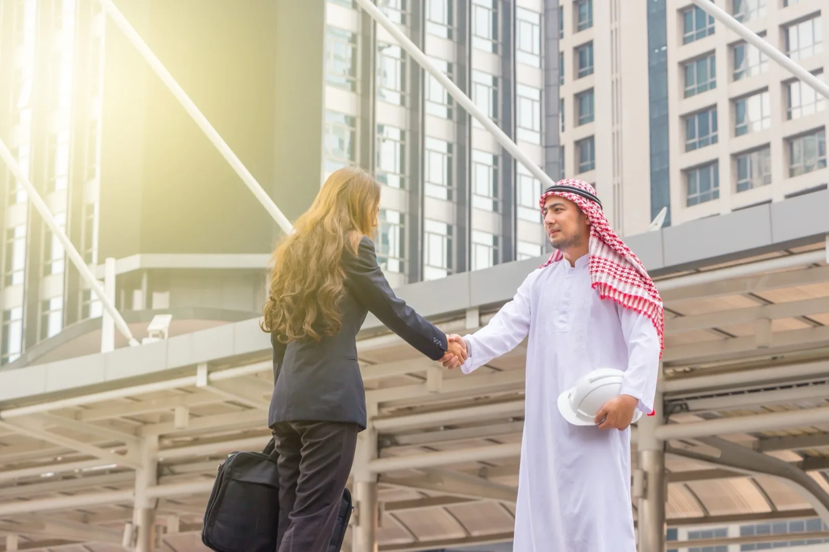 Selling Your Dubai Business 2026: Valuation, Finding Buyers & License Transfer